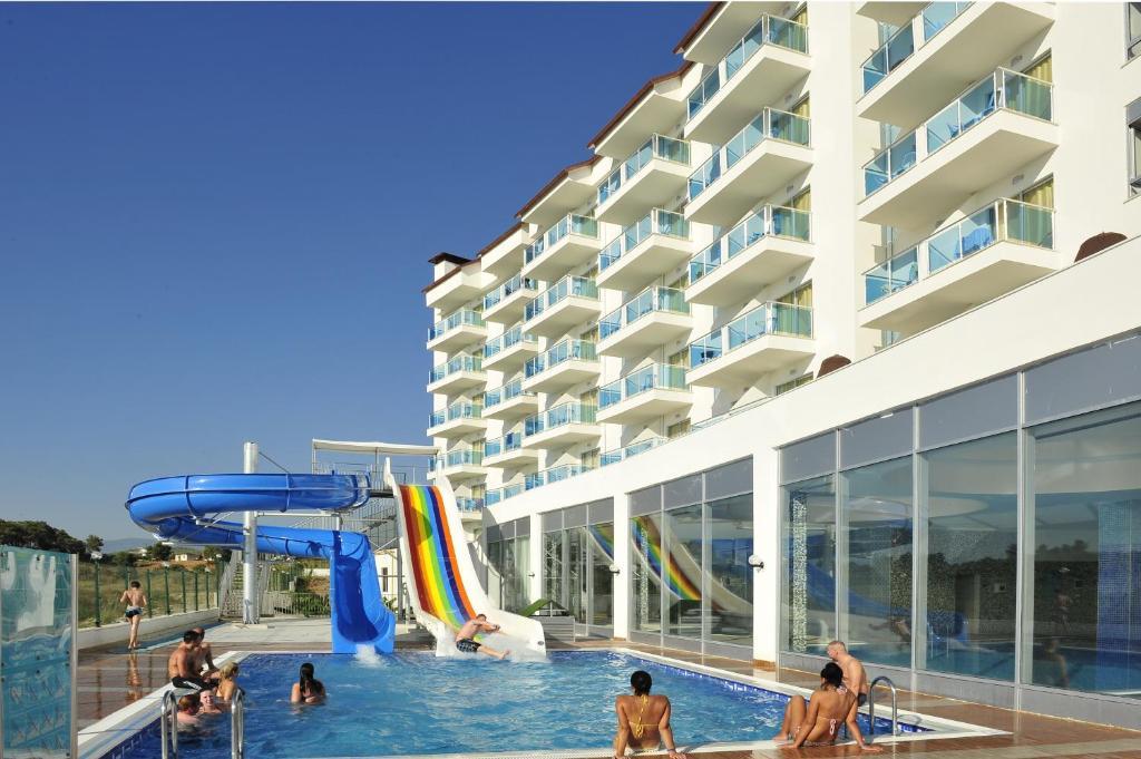 Cenger Beach Resort Spa Kızılot Екстериор снимка